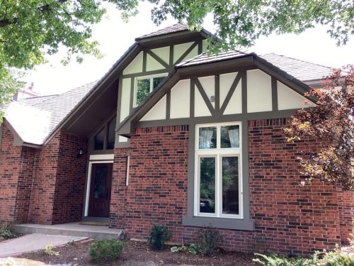 Tudor-Front