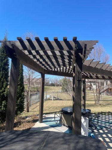 hot-tub-pergola-side