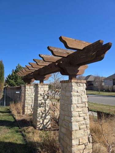 neighborhood-pool-pergola-3