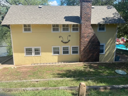yellow-cabin-2